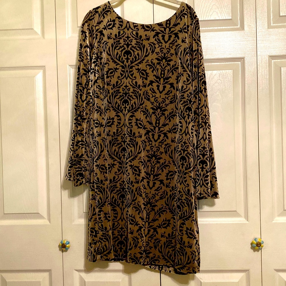 Cut velvet party dress